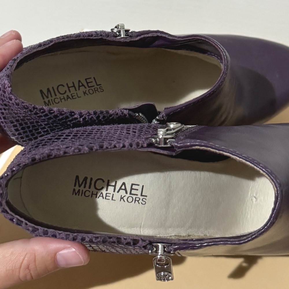 Michael Kors Purple Leather Snakeskin Platform Ankle Booties Heels Womens 7.5M - Picture 7 of 7